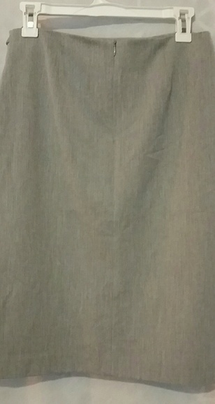 GAP grey skirt - Picture 3 of 3